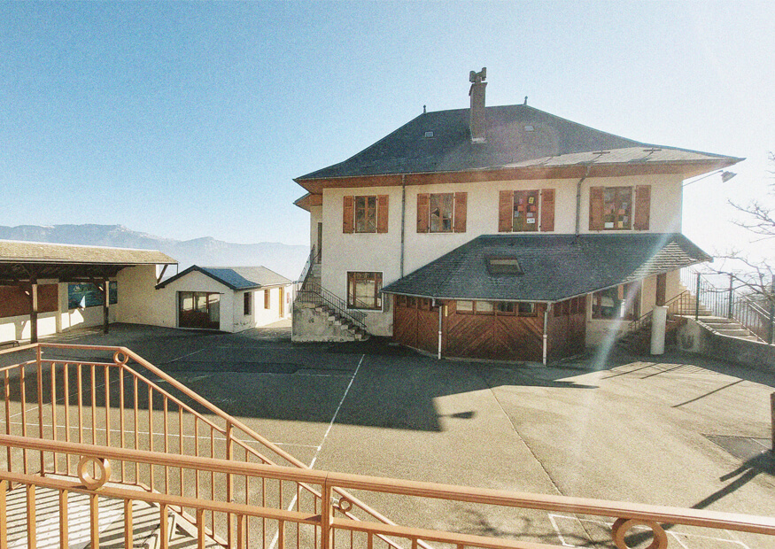 cour école imperméable