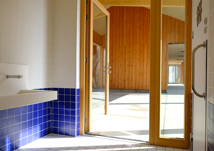 sanitaires école préau