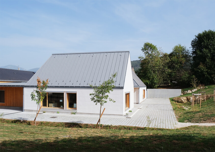 extension école de montagnole